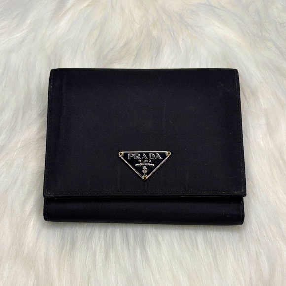 Prada Classic Black Fold Wallet - Picture 1 of 9